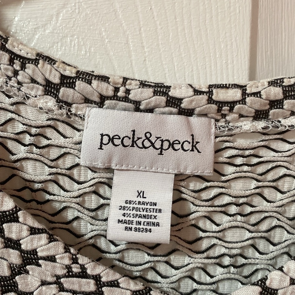 Peck & Peck tunic like new mint condition blouse. Size XL black/white - Picture 2 of 6